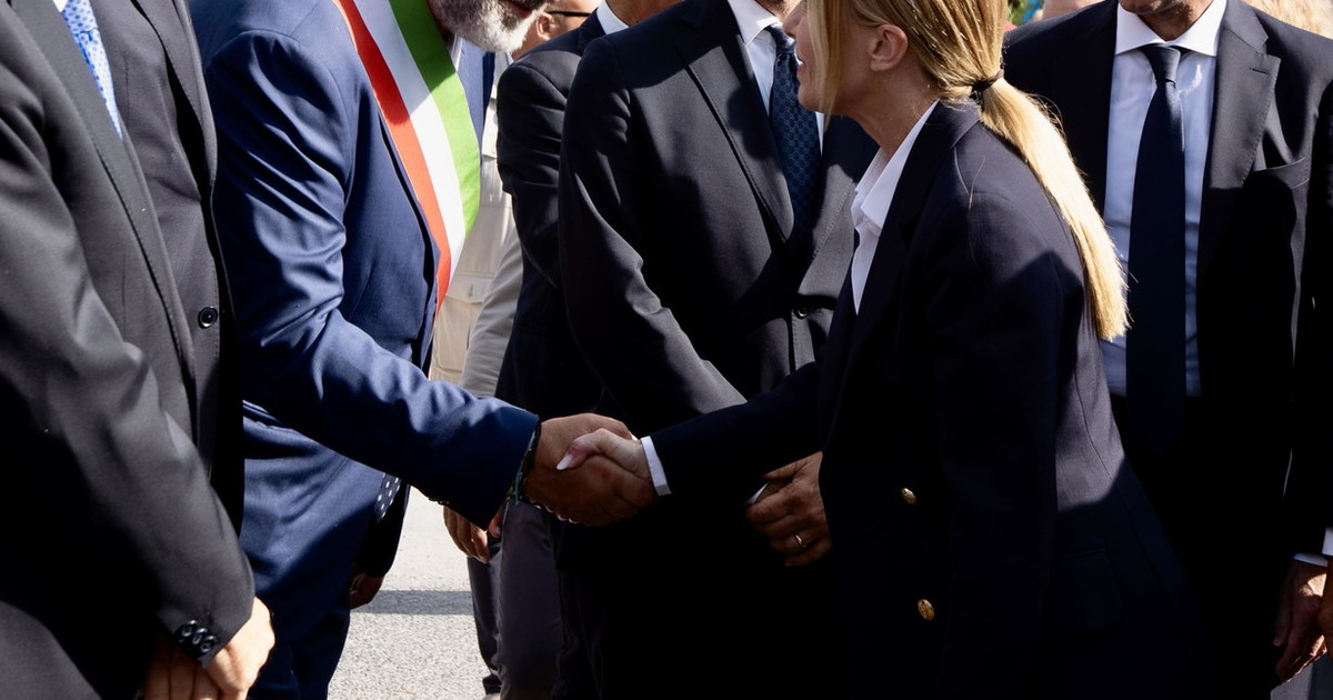 parla il sindaco di amatrice nessuna messinscena 200 vergognoso speculare sul dolore degli anziani da Iltempo.it parla il sindaco di amatrice nessuna messinscena 200 vergognoso speculare sul dolore degli anziani