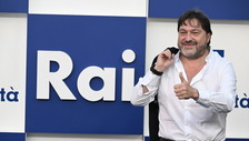 Uno, nessuno e Ranucci. Eroe o a fare i suoi bisogni: la doppia versione della telefonata a Gabanelli