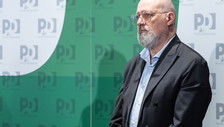 Chi ha poco studiato vota a destra. Bufera su Bonaccini, Meloni lo mette a posto