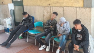 Minori stranieri e soli, se ne trovano 50 al mese. Il report su Roma e Lazio