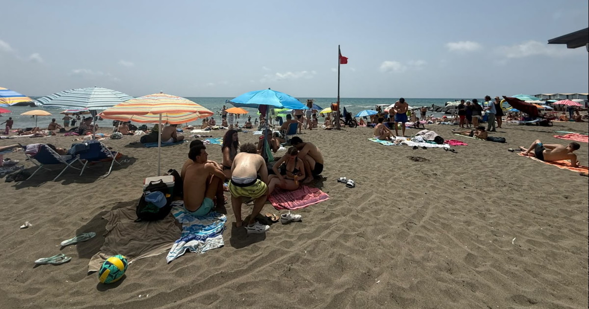 ostia i balneari presenze in calo del 50 il comune si consola con le spiagge libere da Iltempo.it ostia i balneari presenze in calo del 50 il comune si consola con le spiagge libere