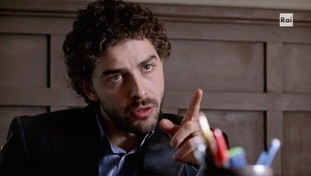 Il giovane Montalbano beffa Scherzi a parte. Filorosso fa meglio di Zona Bianca