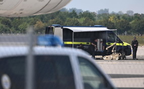 Lipsia, c'è la mano di Mosca dietro il drone inesploso all'aeroporto: Necessaria risposta adeguata