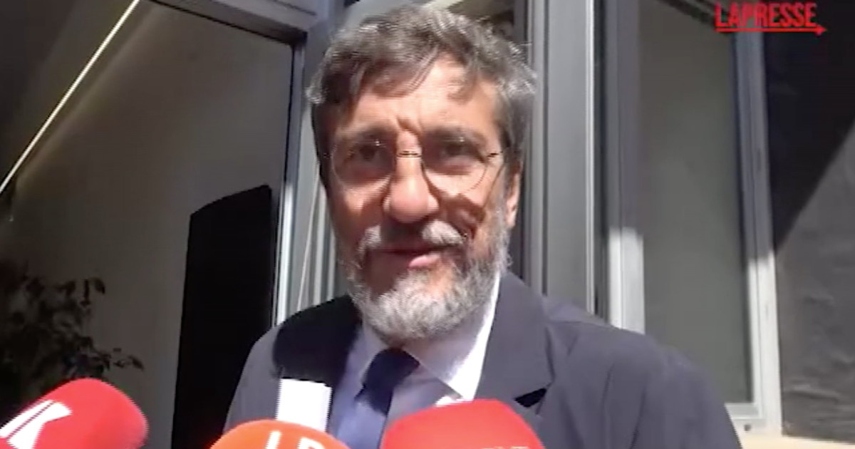 corsini tiene a bada la redazione di report il conduttore lo sceglie il direttore piervincenzi rimane guarda da Iltempo.it corsini tiene a bada la redazione di report il conduttore lo sceglie il direttore piervincenzi rimane guarda