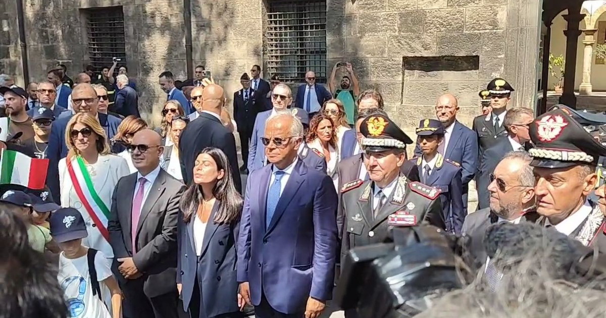 Palermo ricorda Dalla Chiesa a 44 anni dall'eccidio mafioso, presente Piantedosi