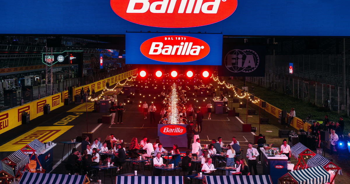 con la tavolata barilla mette a tavola la formula 1174 da Iltempo.it con la tavolata barilla mette a tavola la formula 1174
