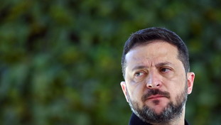 Guerra nei servizi ucraini: scontro a fuoco nel cuore di Kiev, tre feriti e licenziamenti