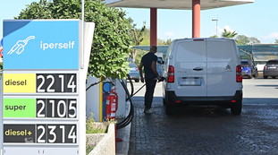 Carburanti, prorogato il taglio accise sul gasolio. Ecco a quanto ammonta