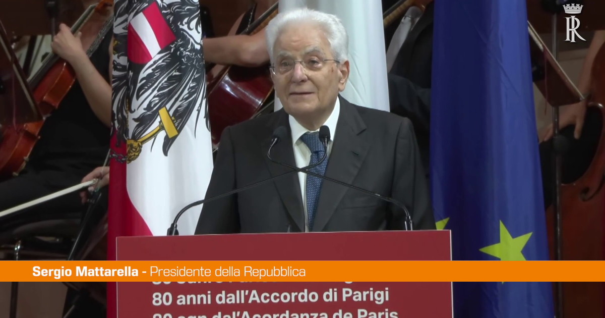 Mattarella "Non si è stranieri a casa propria"