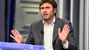 Di Battista, l'intervento chirurgico a Cuba fa slittare il rientro in Italia