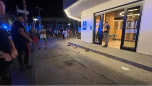 Olbia, terrore al ristorante. Algerino entra e accoltella quattro persone