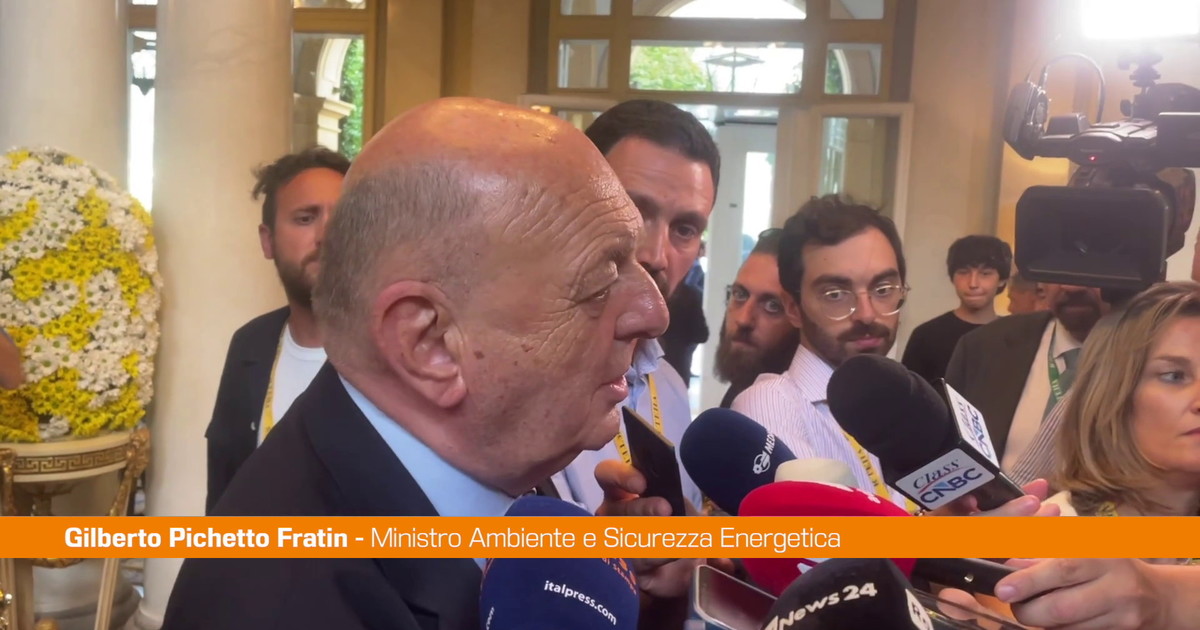 Caro carburanti, Pichetto "Aiuti mirati? Uffici stanno lavorando"
