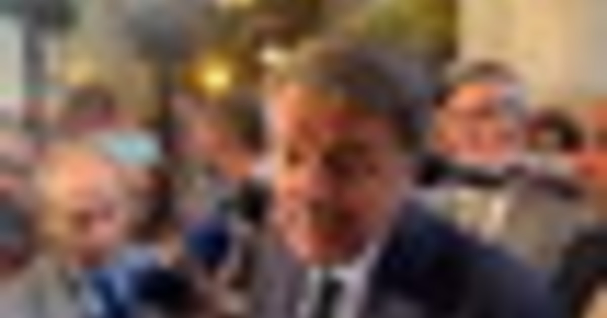 Renzi propone "contratto alla tedesca" contro divisioni centrosinistra