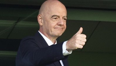Infantino non si dimette e torna in corsa per il 2027: il piano fallito di vendere i Mondiali non lo ferma