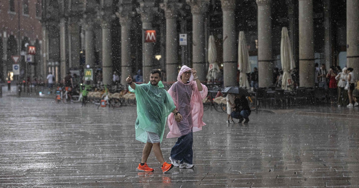 la previsione per l autunno piogge e maltempo in arrivo sul mediterraneo dopo il caldo estivo da Iltempo.it la previsione per l autunno piogge e maltempo in arrivo sul mediterraneo dopo il caldo estivo