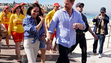 Harry e Meghan trattano con le tv. “Palazzo in ansia”, il peggiore incubo di Re Carlo