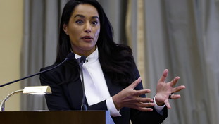 Rula Jebreal, scuse acrobatiche dopo le offese razziste: "Scimmia? Ecco cosa intendevo"