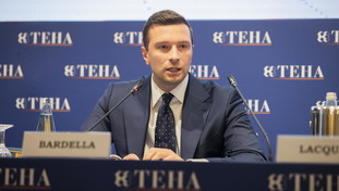 Bardella: Meloni grande leader politico. Proteggere l'Europa da ondate migratorie