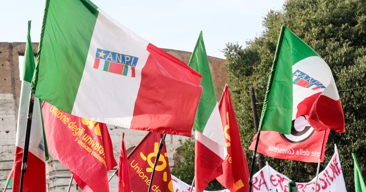 Bufera sull’Anpi in piazza contro il ddl Antisemitismo