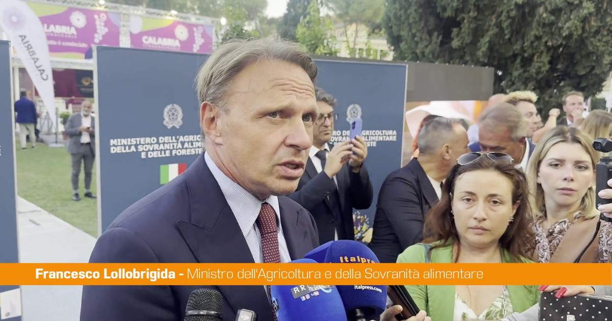 Vinòforum, Lollobrigida "Dentro una bottiglia di vino c'è anche l'Italia"