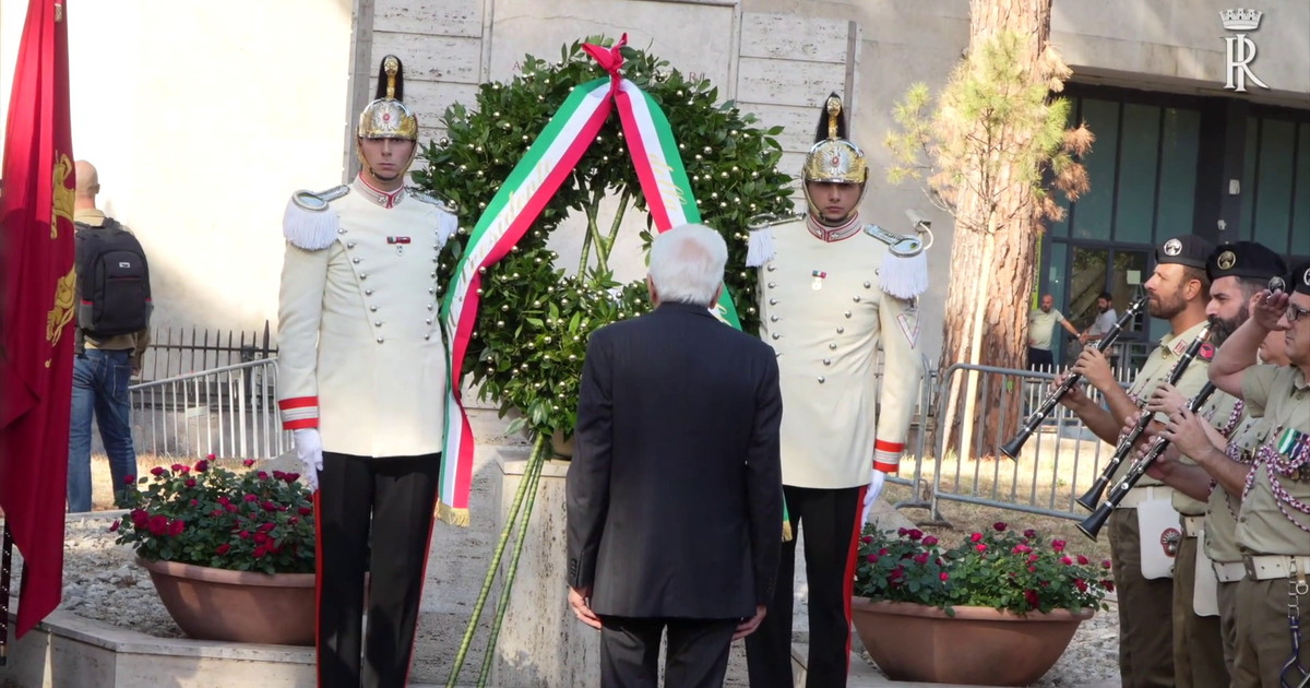 Mattarella depone corona d'alloro per anniversario difesa di Roma