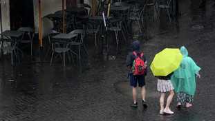 Meteo, addio estate. Arriva il maltempo, dove si abbattono i temporali