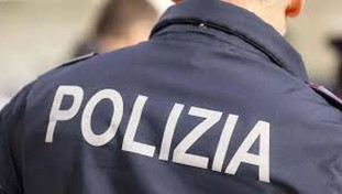 Tradimento delle istituzioni ad Anzio: arrestati 5 poliziotti, facevano affari con i narcos
