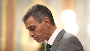 La lista nera della stampa spagnola: il governo Sanchez schedava i reporter sgraditi in base all'ideologia
