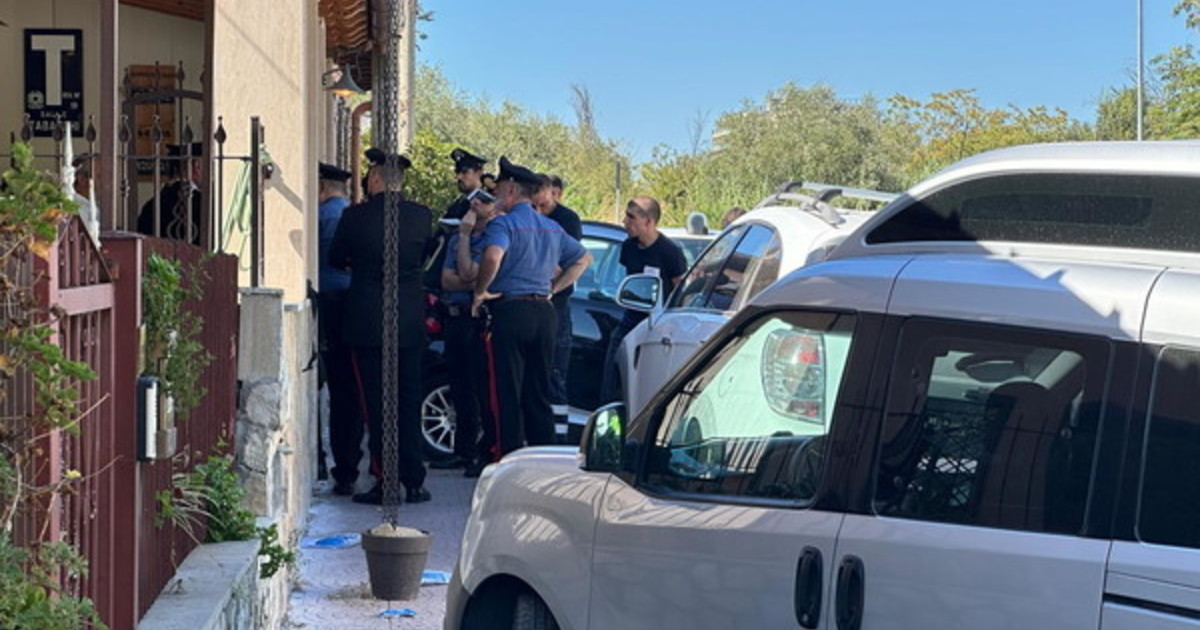Pietralata, gli accertamenti sulla tragedia familiare. Chi ha premuto il grilletto