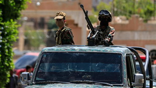 Attacco Houthi a una base militare in Arabia. Yemeniti in fuga a Gibuti