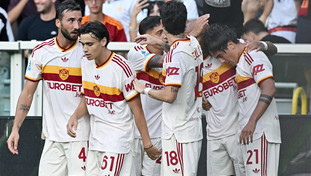 Malen-Pisilli, la Roma batte anche il Torino: prima a punteggio pieno