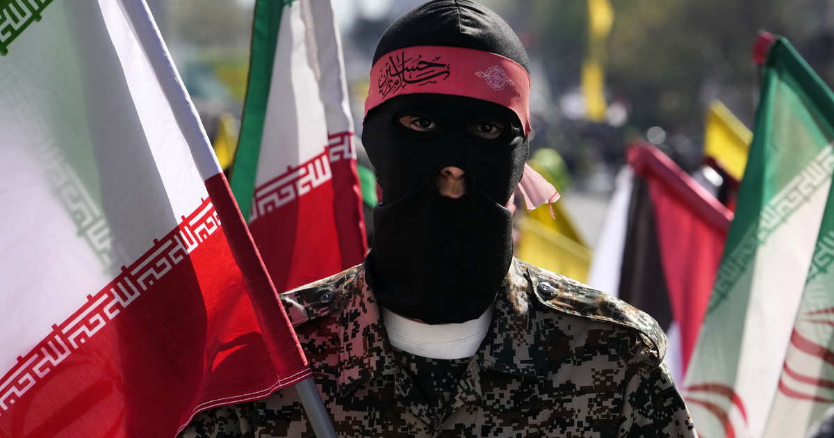 Medio Oriente in fiamme: lo Stato Maggiore iraniano aggiorna i piani militari per il conflitto