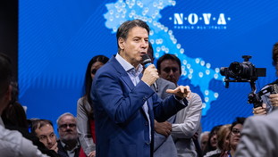 ProPal e filorussi: la super Nova di Conte passa da Albanese e Sachs