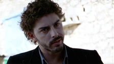 Il giovane Montalbano in replica batte il karaoke di Michelle Hunziker. Bene Infante