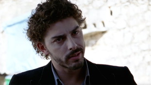 Il giovane Montalbano in replica batte il karaoke di Michelle Hunziker. Bene Infante