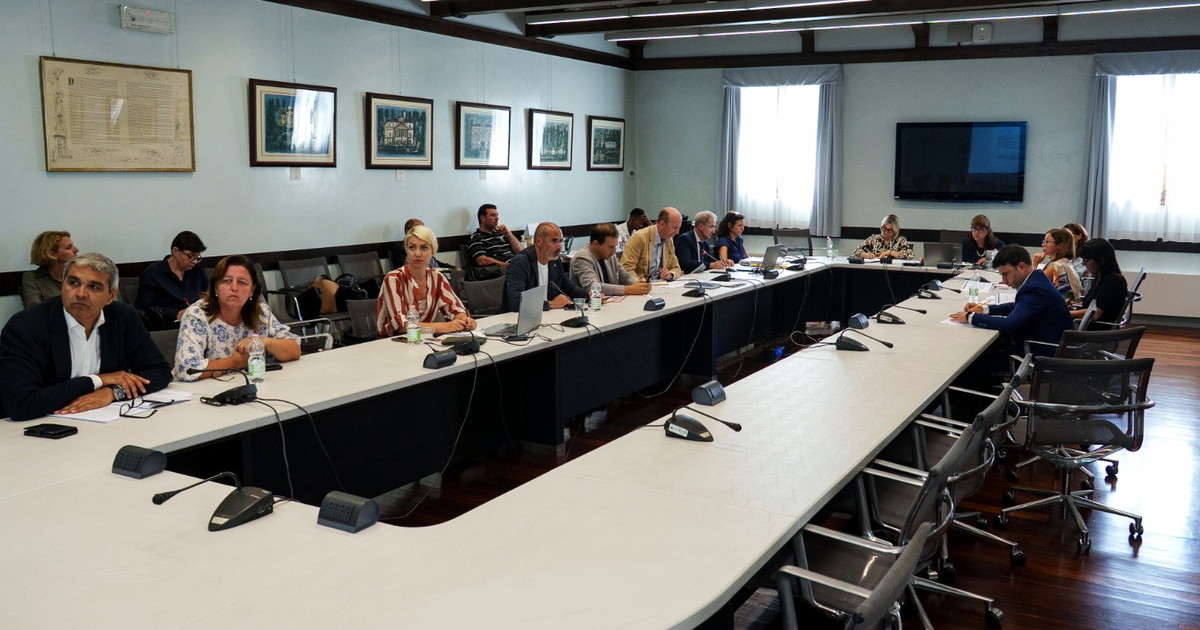 comunicato stampa via libera dalla quinta commisisone al pdl 81 che riconosce e valorizza caregiver familiare da Iltempo.it comunicato stampa via libera dalla quinta commisisone al pdl 81 che riconosce e valorizza caregiver familiare