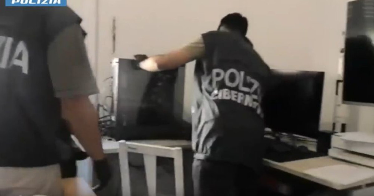 Arrestati per pedopornografia 17 membri di una rete transnazionale