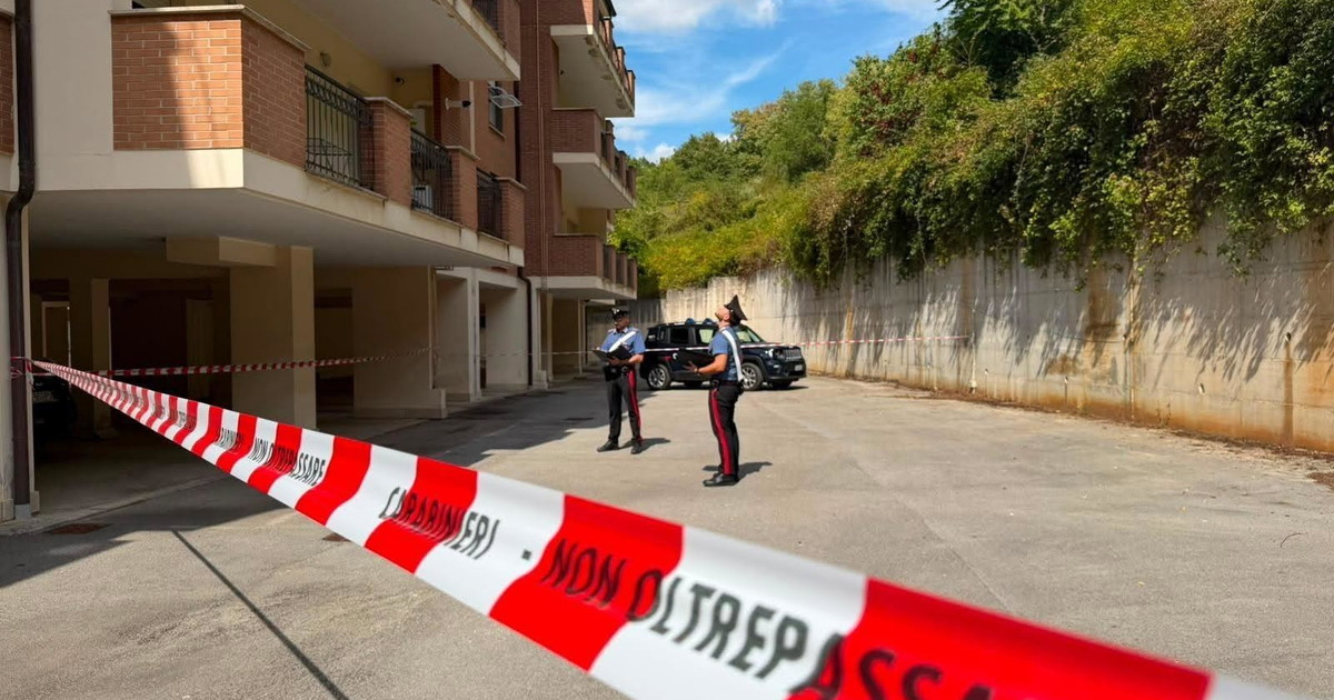 roma da solo a casa precipita dal balcone grave un bimbo di 5 anni da Iltempo.it roma da solo a casa precipita dal balcone grave un bimbo di 5 anni