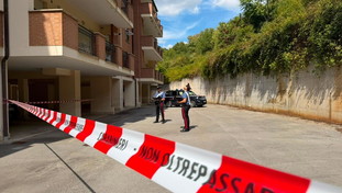 Roma, da solo a casa precipita dal balcone. Grave un bimbo di 5 anni