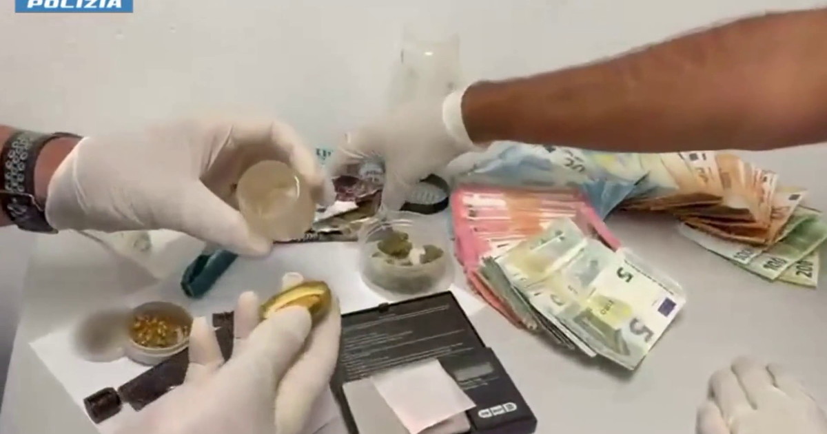 Laboratorio per realizzare armi con stampante 3D, 27enne arrestato nel Catanese