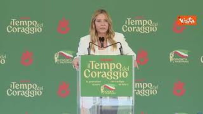 Meloni: "Norma in arrivo per numero massimo di stranieri in classe e divieto burqa"