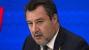 Salvini a sorpresa annuncia il congresso straordinario: &ldquo;Chiedo se ho la fiducia&rdquo;