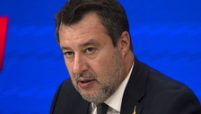 Salvini a sorpresa annuncia il congresso straordinario: Chiedo se ho ancora la fiducia”
