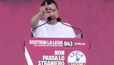 Salvini a Pontida chiede unità e rilancia: “A ottobre congresso. Poi marciare insieme”