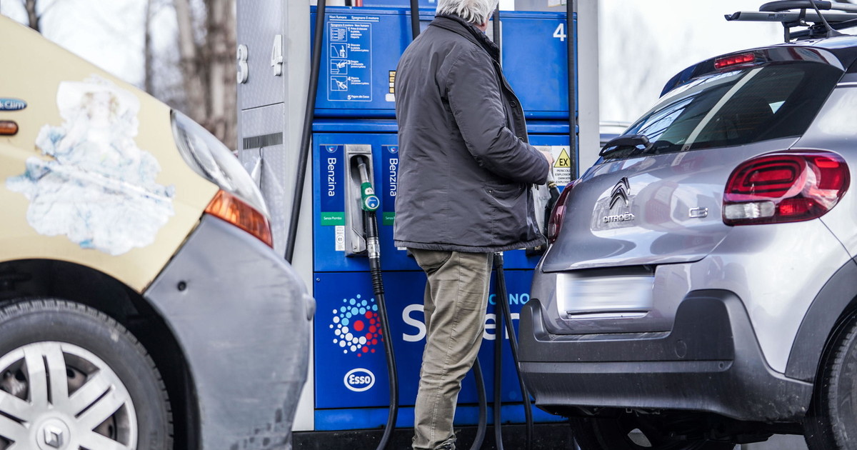 la corsa dei prezzi dei carburanti non si ferma record senza sosta le ultime medie da Iltempo.it la corsa dei prezzi dei carburanti non si ferma record senza sosta le ultime medie