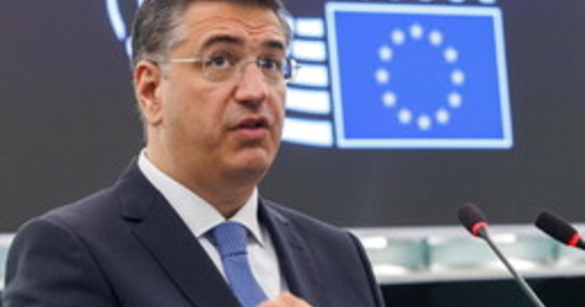 Ue: "Rischio carenze carburanti aerei, possibile Consiglio straordinario ministri"