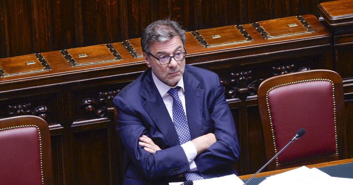 Deficit/Pil a -3,1%, Giorgetti “L'Italia non esce dalla procedura d'infrazione”