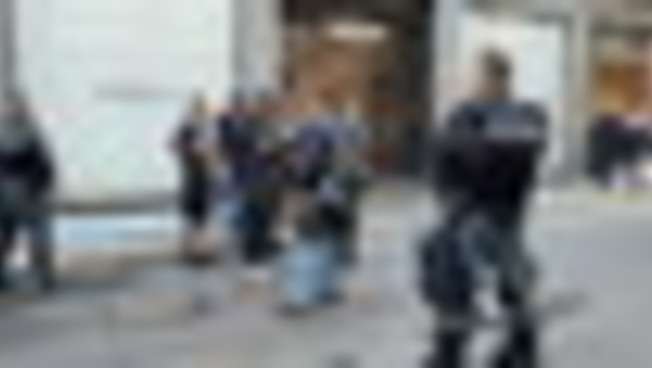 Negozi chiusi e saracinesche abbassate nel quadrilatero della moda