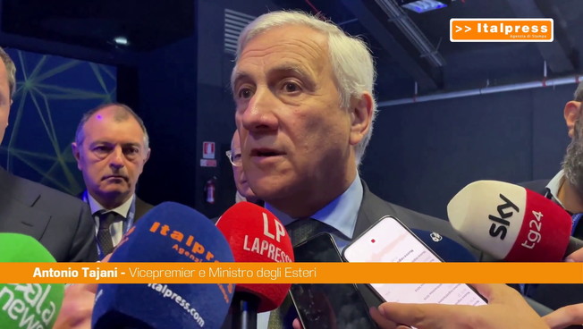 Manovra, Tajani 'Contributo di banche e assicurazioni serve anche se doloroso'